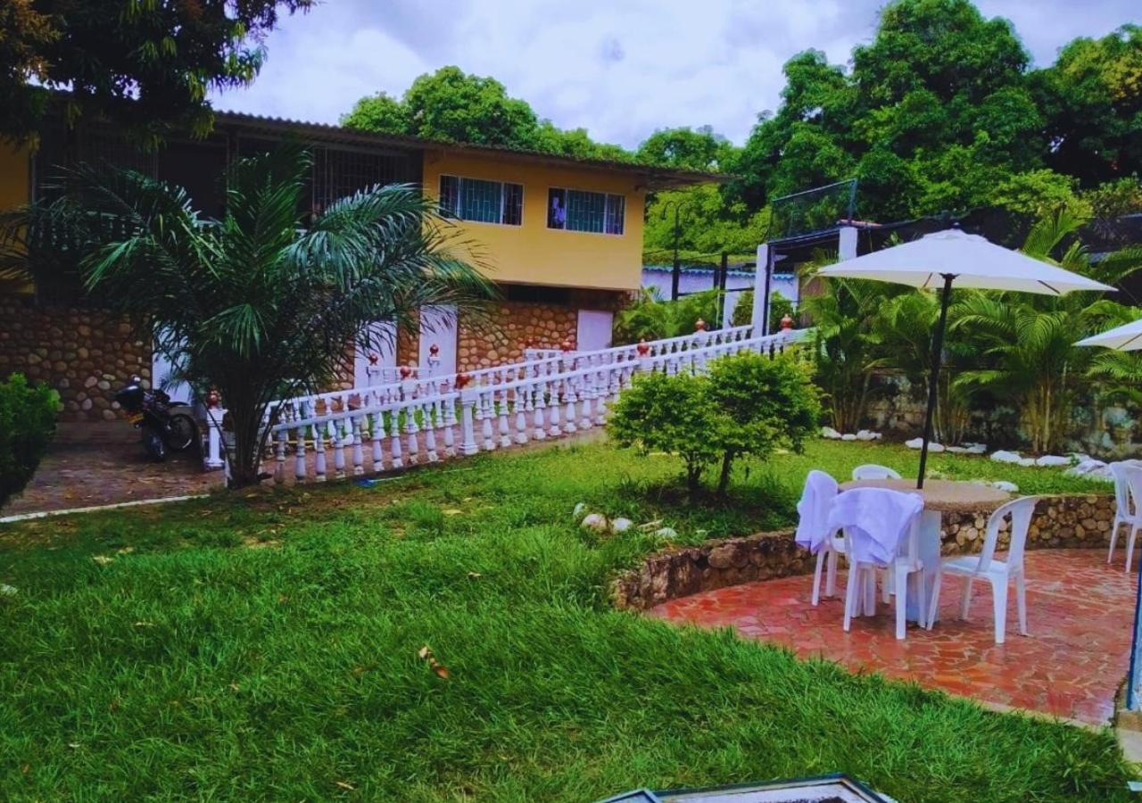 Hotel Villa De Rauzan Melgar Ngoại thất bức ảnh
