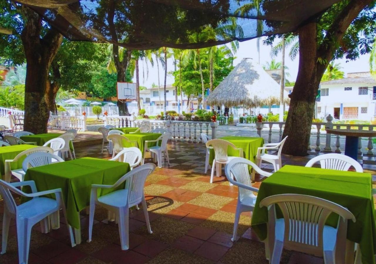 Hotel Villa De Rauzan Melgar Ngoại thất bức ảnh